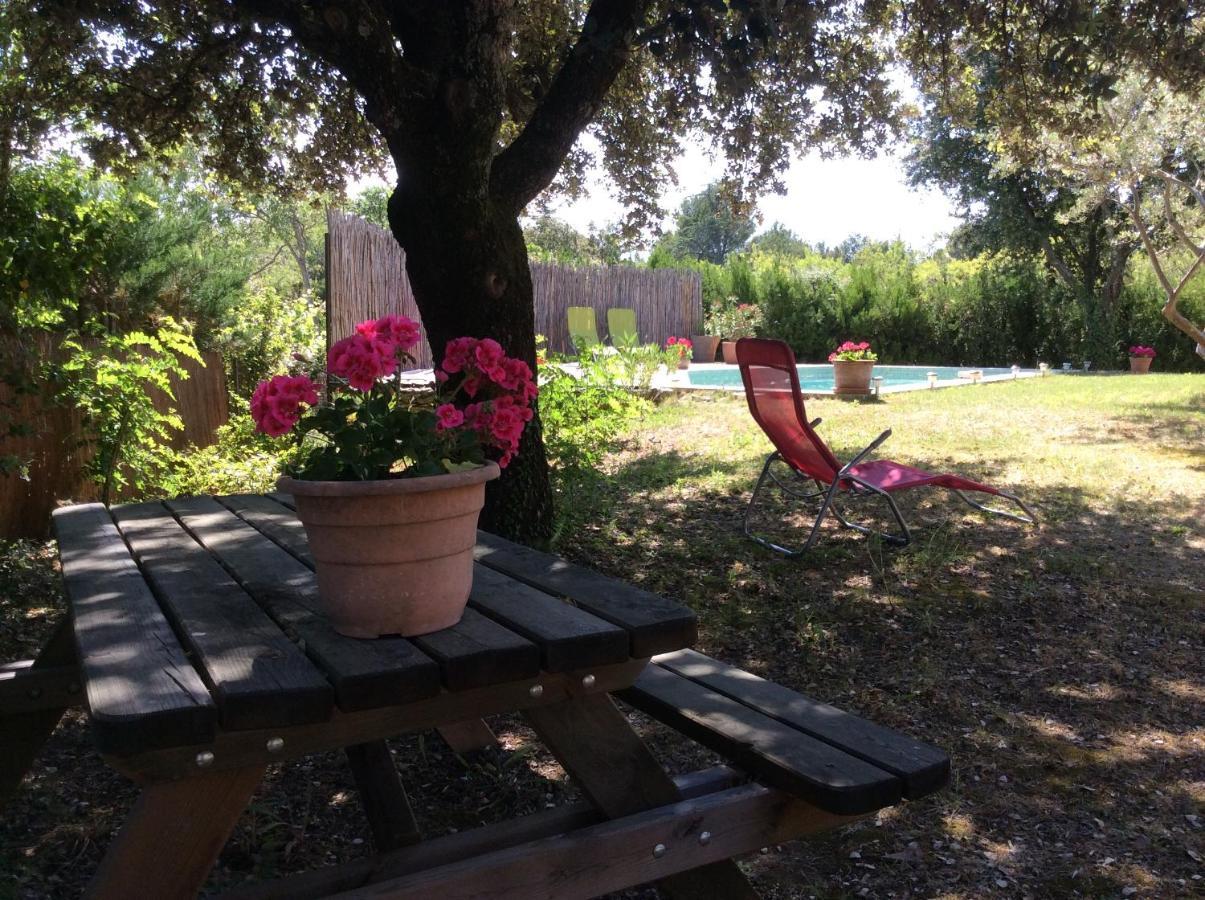 Hotel Saba Cabrières-dʼAvignon Zewnętrze zdjęcie